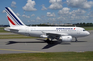 File:Air France A318 F-GUGG-7121.jpg