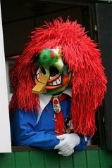 File:Carnaval de Bâle Waggis.jpg