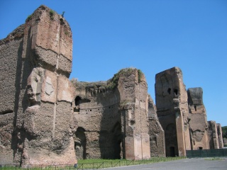 File:Caracalla Thermae (les Thermes de Caracalla)-7960.jpg