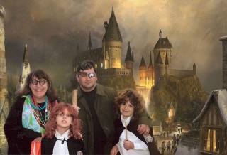 File:The Hogwarts crew-7923.jpg