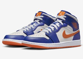 File:Air Jordan 1 Mid Knicks.jpeg