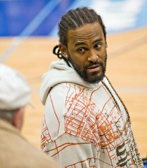 File:528px-Ronny Turiaf.jpg