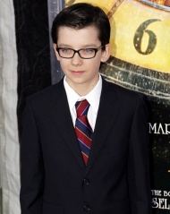 File:Asa Butterfield en 2011.jpg