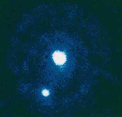 File:Pluton et charon.jpg