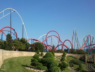 File:Shambala et Dragon Khan - PortAventura.jpg