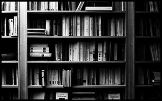 File:Bookshelf-8458.jpg