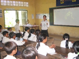 File:École cambodge.jpg