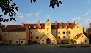 File:Enskede skola.jpg