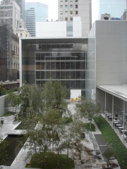 File:Museum of Modern Art.jpg