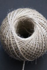 File:Twine-ficelle-fiber-fibre.jpg
