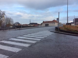 File:Pont de fer auj.jpg
