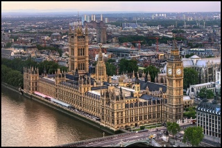 File:Le palais de Westminster-2563.jpg