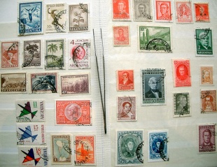File:Collection de timbres-5098.jpg