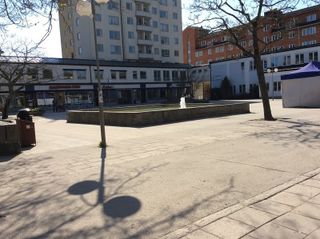 File:Bagarmossens centrum.jpeg