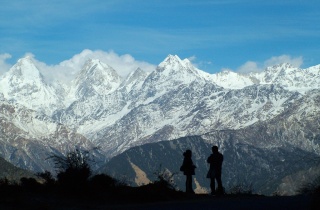 File:Panchachuli Peaks, near Munsiyari, Uttarakhand.jpg