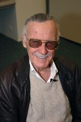 File:Stan Lee (New York Comic-Con, en 2011).jpg