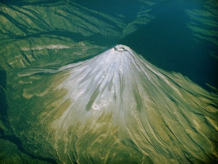 File:Volcan Colima-Fuego de Colima-Tzapoltlan.jpg
