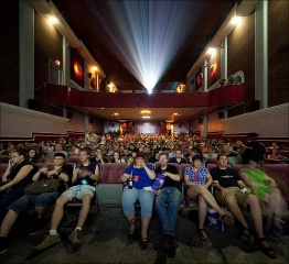 File:Cinéma-Cinema-Spectateurs-Film-Projection.jpg
