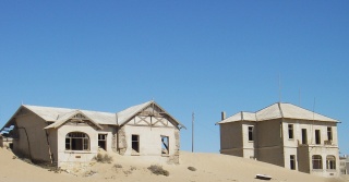File:Kolmanskop Namibie.jpg