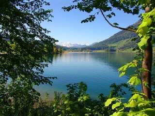 File:Lac d'Ägeri.jpg