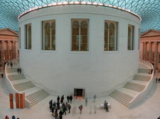 File:Grande court Elisabeth II-6876.jpg