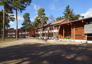 File:Bagarmossens skola 2016.jpg