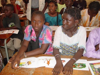 File:École sénégal.jpg