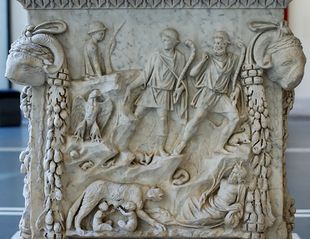 File:1024px-Altar Mars Venus Massimo.jpg