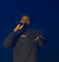 File:Lecrae (en 2018 à Iwakuni, au Japon).jpg