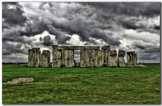 File:Stonehenge-1007.jpg