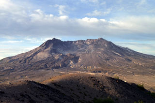 File:Mount Saint Helens in HDR 01-8337.jpg