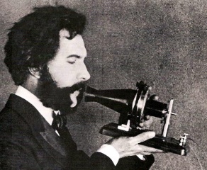 File:Graham Bell-Téléphone-1876.jpg