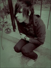File:Emo-Emo-boy-Look emo-115.jpg