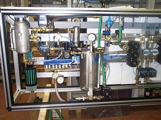 File:Machine a circuit hydraulique-1-.jpg