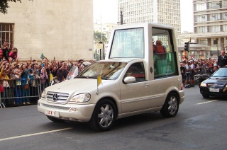 File:Papamobile.jpg