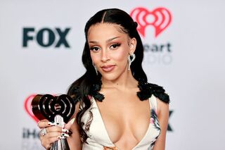 File:66f956faf541790761b06881397560c6f7c52564-900x600.jpg