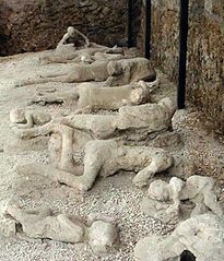 File:Pompeji-avgjutningar-manniskor.jpg