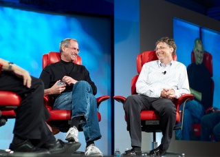 File:Steve Jobs et Bill Gates-165.jpg