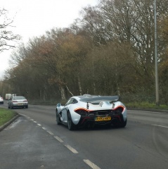 File:McLaren P1 on the move-2884.jpg