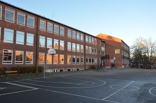 File:Skola1.jpg