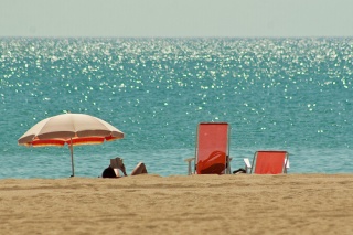 File:Parasol-plage-9506.jpg