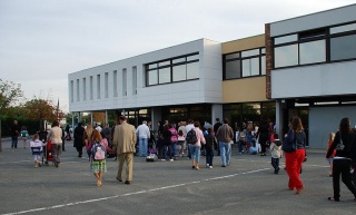 File:Rentrée scolaire.jpg