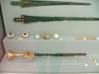 File:Mycenaean bronze swords .JPG